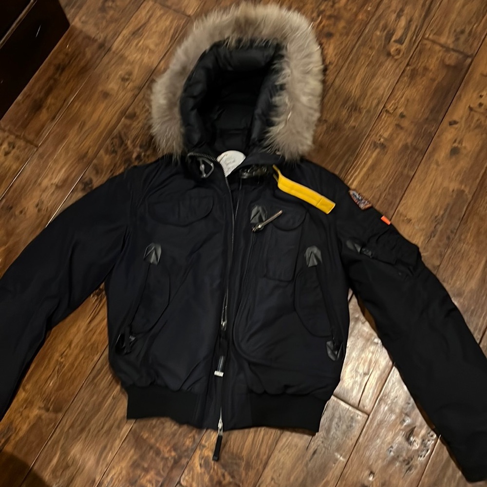 Parajumpers Gobi women’s Jacket!  Brand new with tags still on.